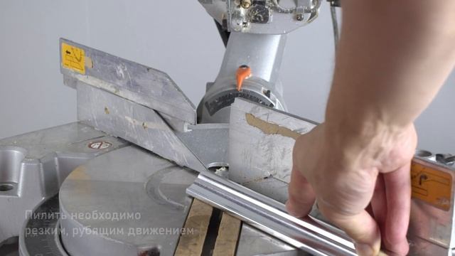 Видеоинструкция по монтажу - молдинг цветной из полистирола