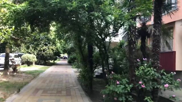 Прогулка по центру Сочи. Улица Роз. смотреть онлайн