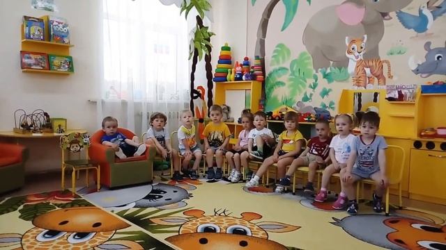 Сиреневая (средняя группа). Рисование "одуванчик"