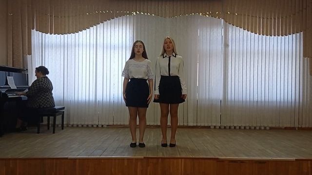 Птицына Полина, Федотовская Лада - "Счастье" (муз. Г.Телемана перю для хора В.Попова, сл. Д.Штопле) смотреть онлайн