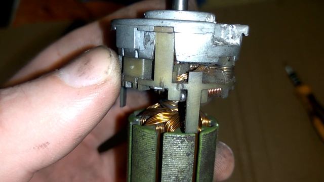 Ремонт воздушного нагнетателя/компрессора Webasto Thermo Top C смотреть онлайн