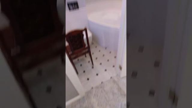 Ремонт квартиры в Москве мастеров брать махуд и памошник диловаршо смотреть онлайн