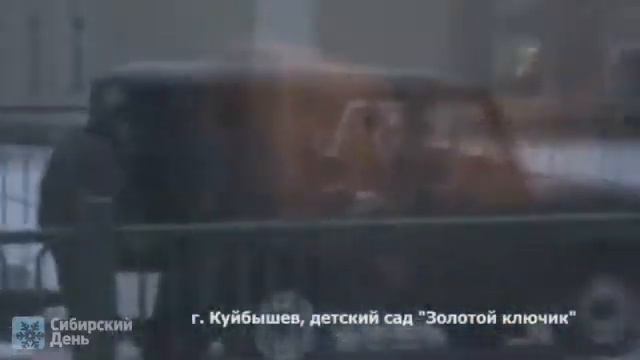 Погрузка чего-то в машину смотреть онлайн