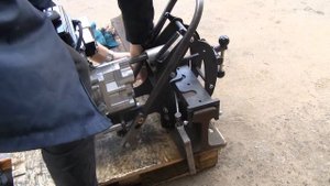 Приспособление для безразметочного сверления рельсов. Рельсосверлильный станок МРС-БК