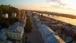 Полет над набережной Федоровского в Нижнем Новгороде