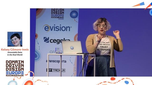 Kelsey Gilmore-Innis — Immutable Data in the Real World смотреть онлайн