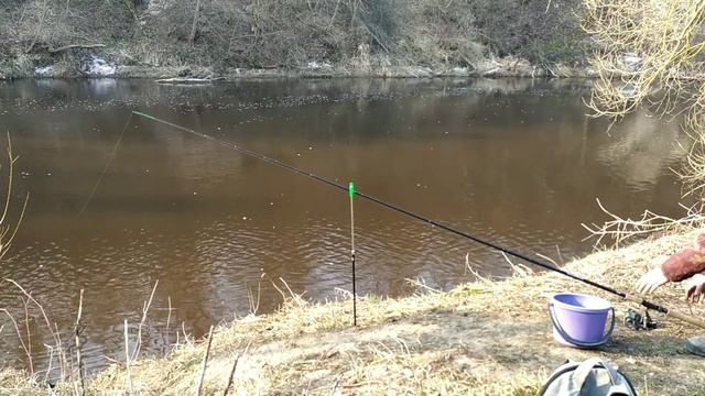 Рыбалка в Беларуси на малой реке Лучёса.