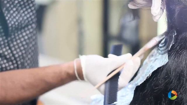 Haircut and Hair Colour - Sombré (Soft Ombre) Hair Tutorial - For Dark Hair смотреть онлайн