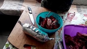 Рулет из бараньей пузанины в фольге.