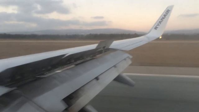 RyanAir B738 | Landing | Paphos Int'l Airport | Runway 29 | смотреть онлайн
