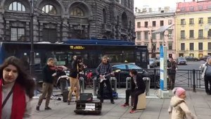Музыканты на улицах Санкт Петербурга
