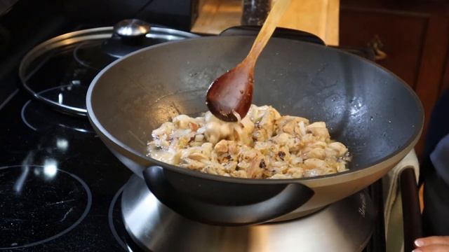 Armenian Parinj( Bulgur and Chicken).Армянский Париндж (Плов из полбы с курицей).