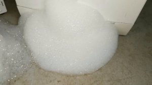 Experiment - Foam Battle - Ariston vs Siemens - washing machines