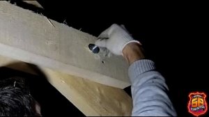 26 -  УСИЛЕНИЕ Стропил КРЫШИ Своими РУКАМИ  КАК Построить ДЕШЕВЫЙ Дом 14_1080p.mp4