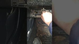 Шум в панели приора 2