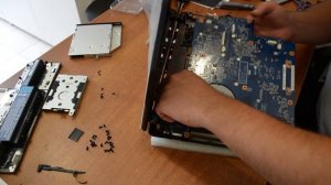 Как разобрать и собрать ноутбук eMachines G730G часть 2