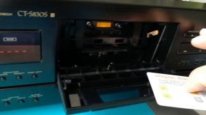 Открывание лицевой панели крышки кассетоприемника Pioneer CT S830S