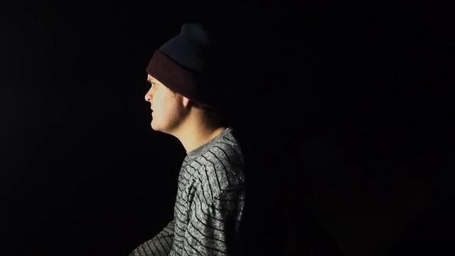 Привязанный к Стулу Ночью На Кладбище | Психологический Эксперимент смотреть онлайн