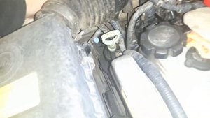 Как легко и просто поменять жидкость ГУР Geely CK2
