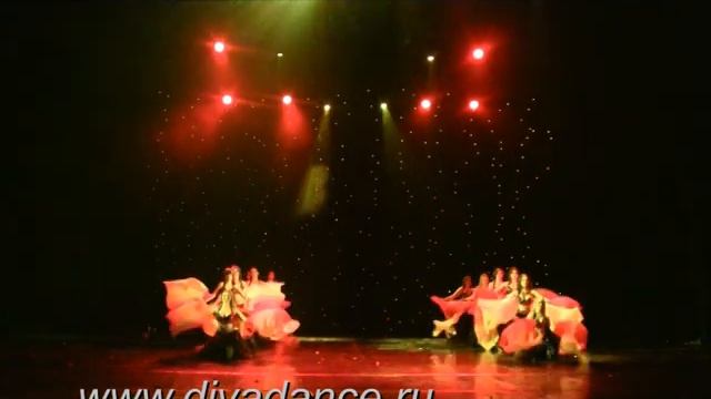 Огонь в ночи. Шоу беллиданс от Divadance