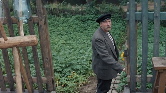 Потом смотрю, пятнеть уже начала смотреть онлайн