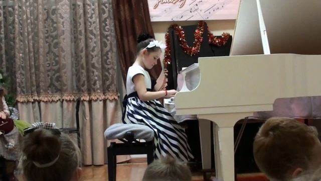 К. Лонгшамп-Друшкевичова "Пони-звездочка"Маша Юрченко смотреть онлайн