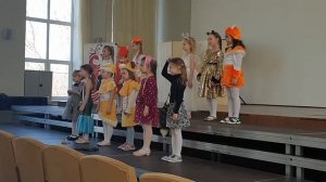 Вышла курочка гулять - Хор Капельки