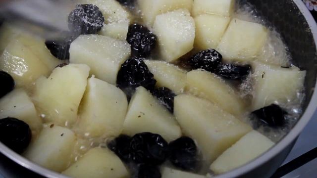 Картошка с черносливом. Цимес картофельный. Кулинария. Рецепты. Понятно о вкусном. смотреть онлайн