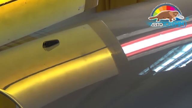 Беспокрасочный ремонт вмятины на капоте Ford Focus в автосервисе "АвтоТОТЕММ" смотреть онлайн