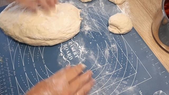 ЛУЧШЕЕ ДРОЖЖЕВОЕ ТЕСТО/ПИРОЖКИ С ВИШНЯМИ И САХАРНЫЕ БУЛОЧКИ/