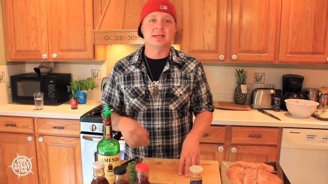 Easy BBQ Chicken Pizza on the Grill with Ole Ray's BBQ Sauce and Alligator Bayou BBQ Sauce
