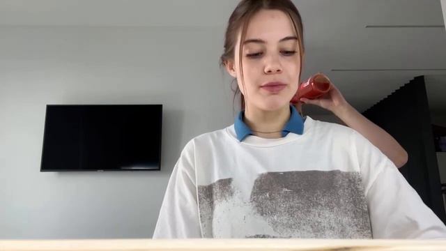 АКУЛИЧ ПРО ТО, ПОЧЕМУ НЕ ПОКАЗЫВАЕТ СВОЕГО ПАПУ смотреть онлайн