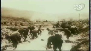 Идут на Север срока огромные - исп.  Сергей Макаров