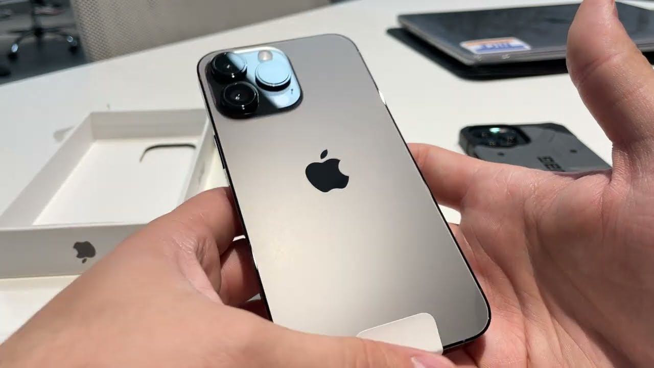 Честная распаковка iPhone 14 Pro Max и первые впечатления! смотреть онлайн