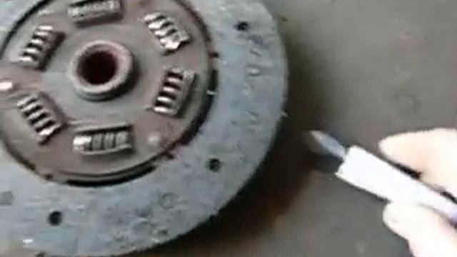 Простой способ центровки диска сцепления. смотреть онлайн