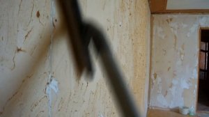 Снятие трёх слоёв старых обоев с ГКЛ, поклеенных на клейстер 30 лет назад. Подготовка стен под обои