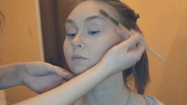 Контурирование (круглое лицо) + вечерний макияж со стрелками