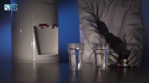 Конвекция в холодной и горячей воде - физические опыты