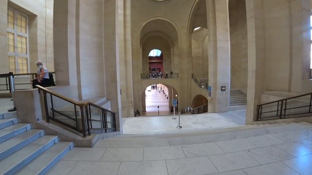 Louvre Museum/Musée de Louvre Vlog 2 Full HD 1080p. World's largest art museum & a historic monumen смотреть онлайн