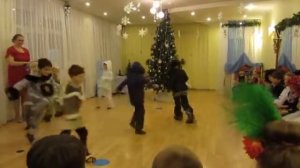 Танец народов севера(в садике)