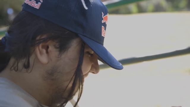 Sightseeing Istanbul before Champions with cNed смотреть онлайн