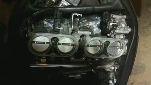 Yamaha FZ1 проверка сервомотора верхних заслонок