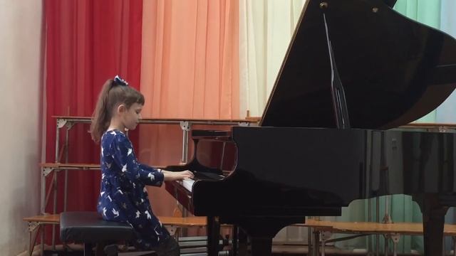 Ткаченко Александра Александровна - Латышская народная песня "Барабанщик", обр. В.Игнатьева смотреть онлайн