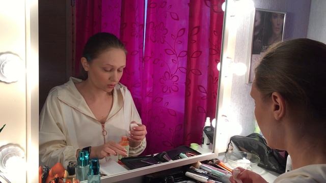 #ВЛОГ  Крашу брови хной , встретилась с подругой, радуюсь весне  #какпокраситьброви #брови