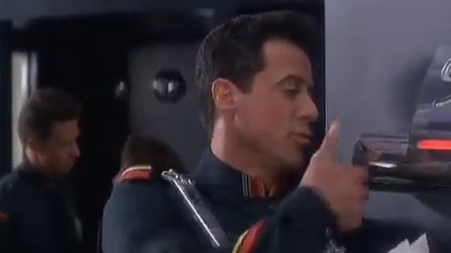 Разрушитель 1993 сцена с аппаратом выдающимся штраф