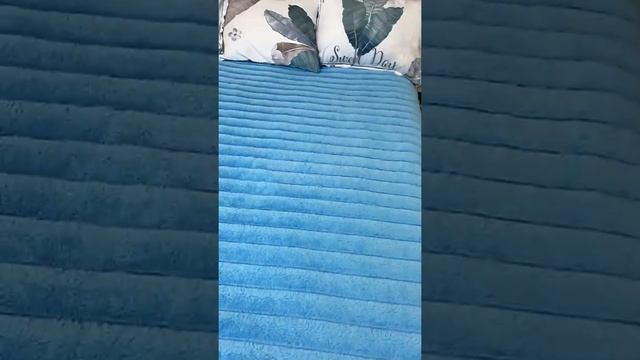 Как смотрится комплект постельного белья Евро на кровати 160*200 смотреть онлайн