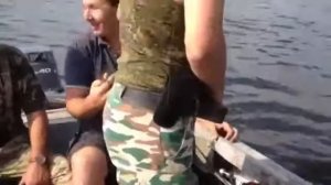 Мужики на рыбалке Каспийском море