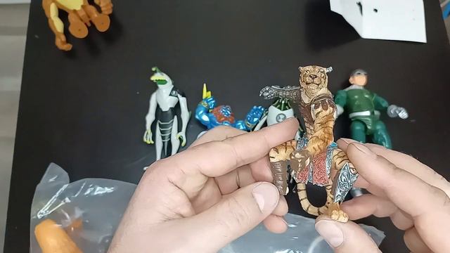 Комиссионка Монреаль, обалденные коллекционные фигурки!!!