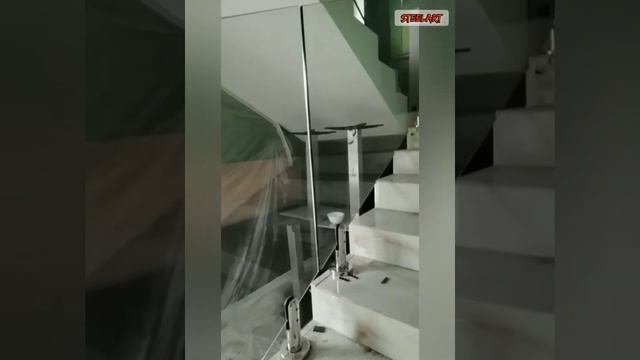 Перила из стекла на министойках в кафе. Носовихинское ш. смотреть онлайн