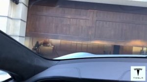 ?Тесла открывает все двери? Tesla HomeLink